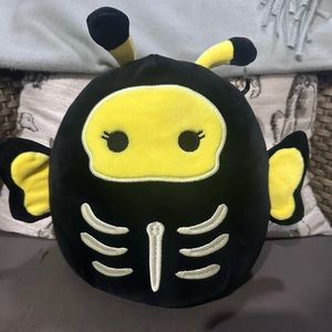 8” Nixie the Skeleton Squishmallow